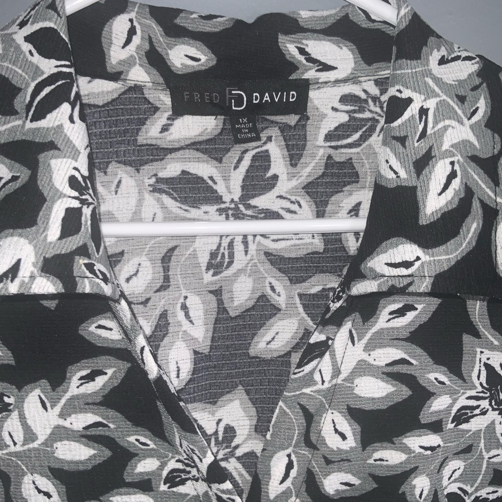 Fred David Black & White Floral Sleeveless Tie Burton Front Stretch Knit Top 1X - Picture 3 of 9